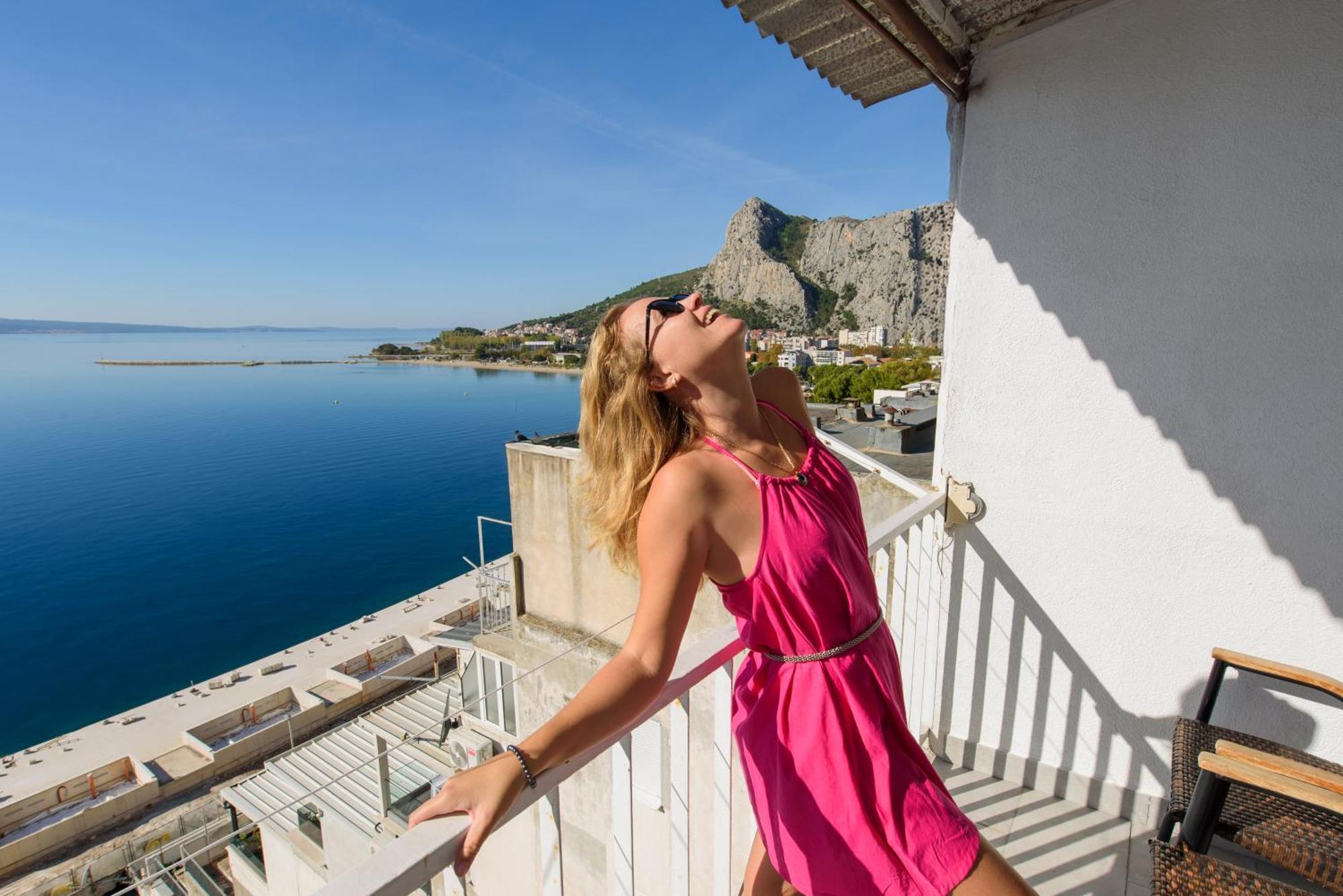 Sunny Apartment Omis Exterior photo